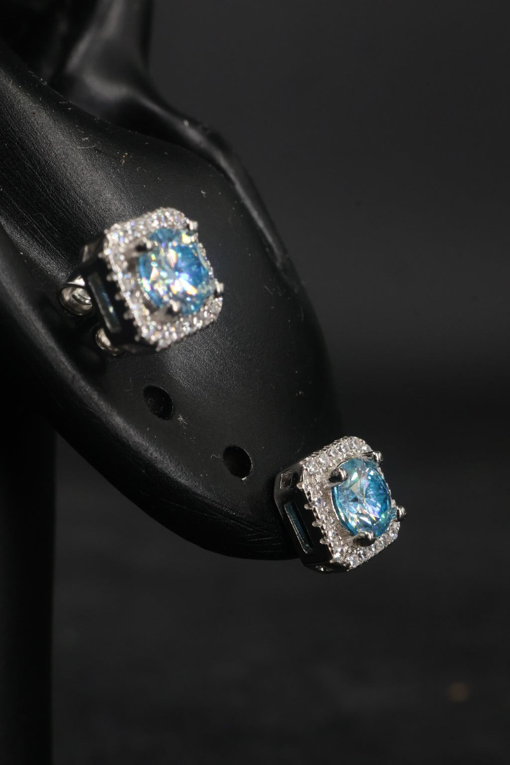 Aretes en Plata 925 Perfect Box - Moissanita Blue 0.5 ct.