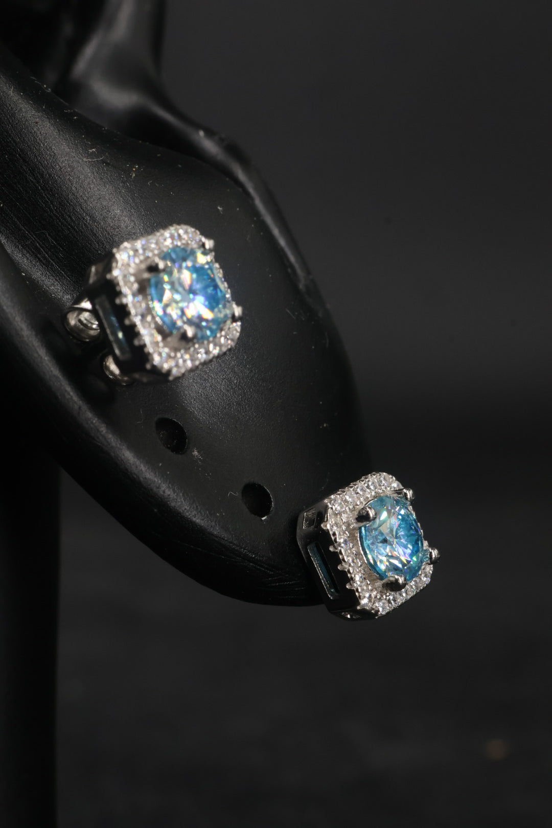 Aretes en Plata 925 Perfect Box - Moissanita Blue 0.5 ct.