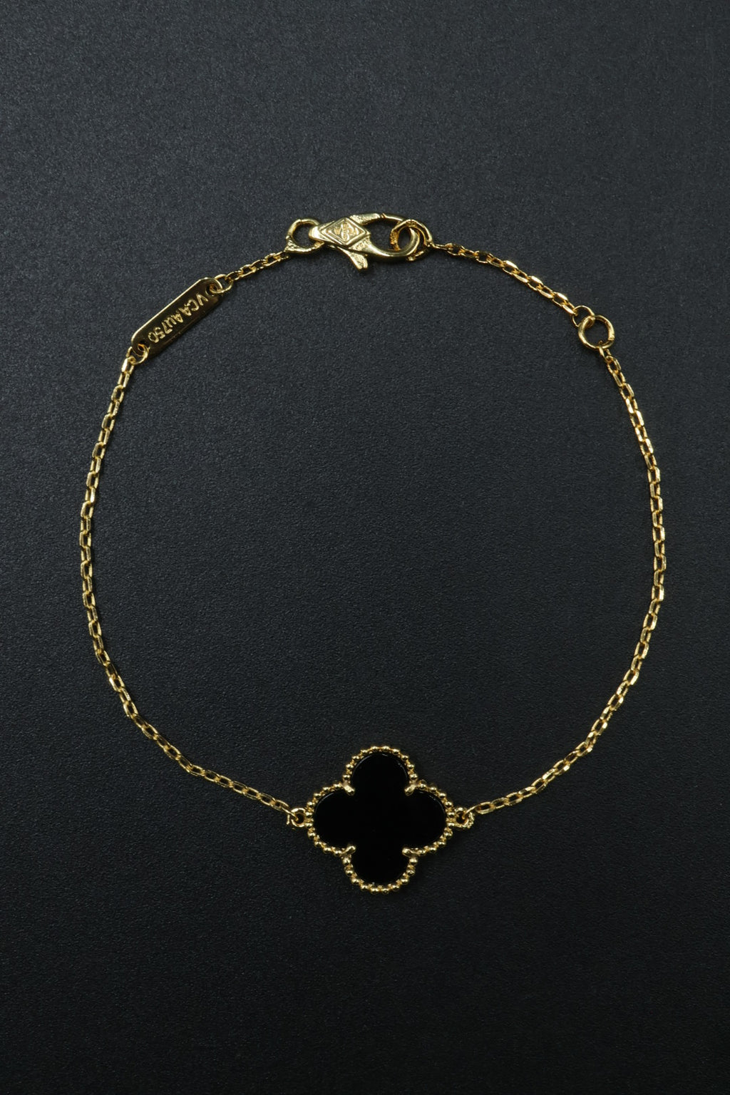 Pulsera VCA Sweet Alhambra 1:1 Gold Onyx.