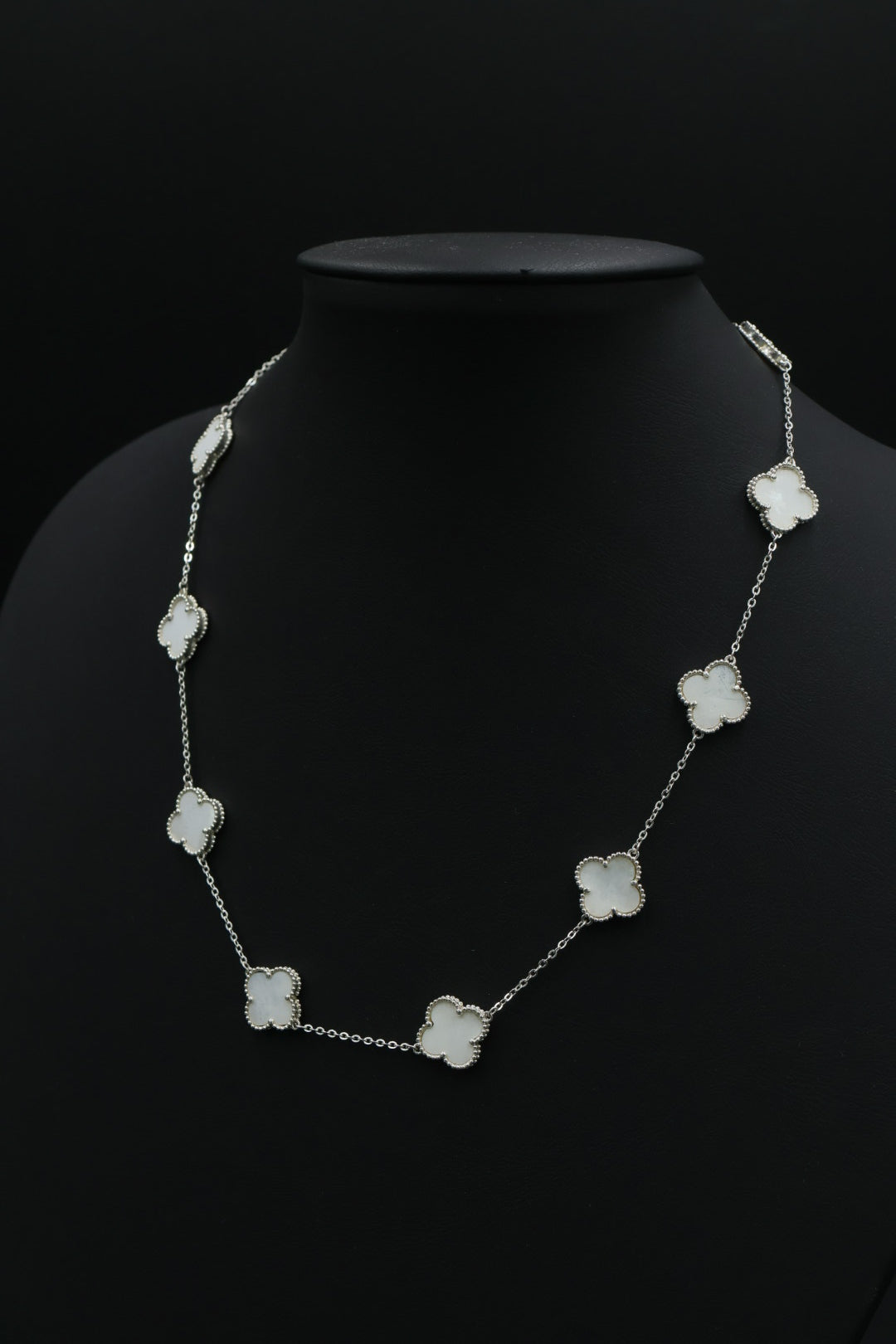 Collar 10 trébol grandes en plata 9.25 S925