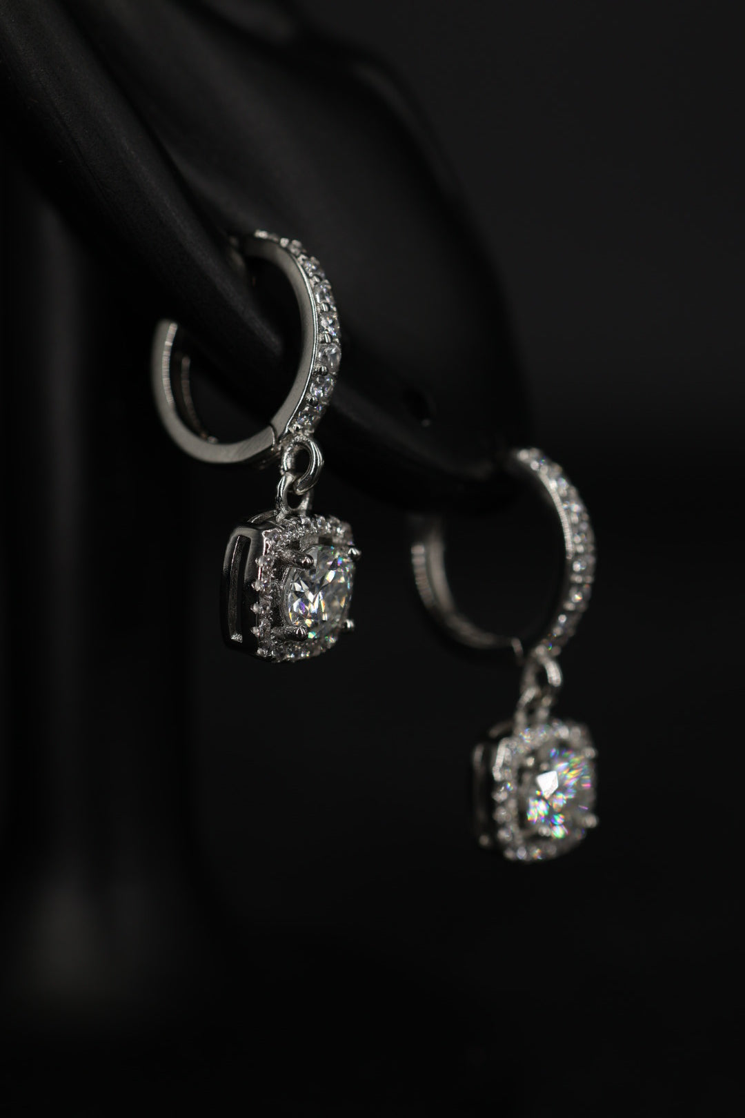 Aretes Colgante Box Plata .925 - Moissanita D 0.5 ct.