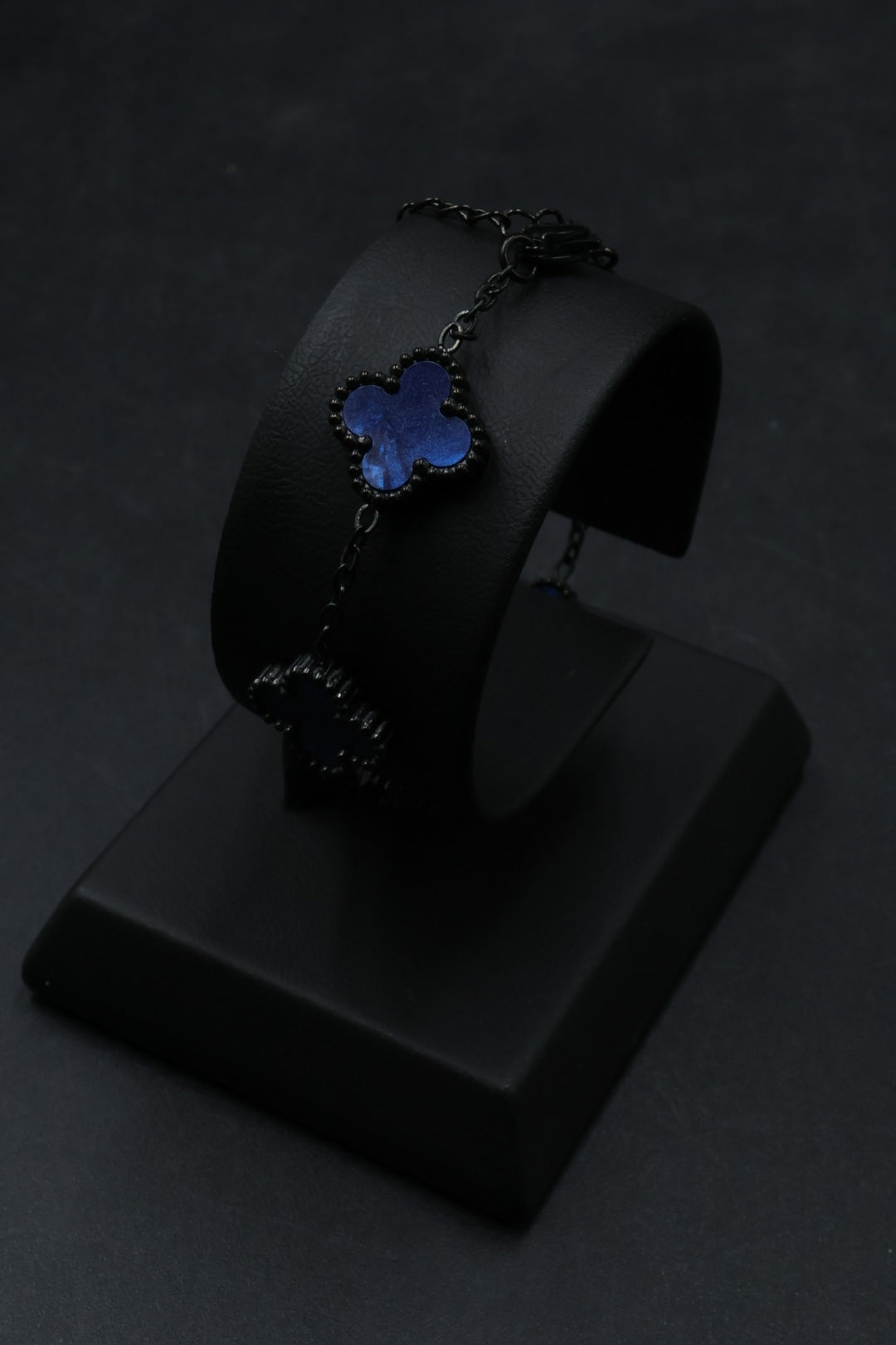 Pulsera Negra Trébol 13 mm Mármol - Azul.