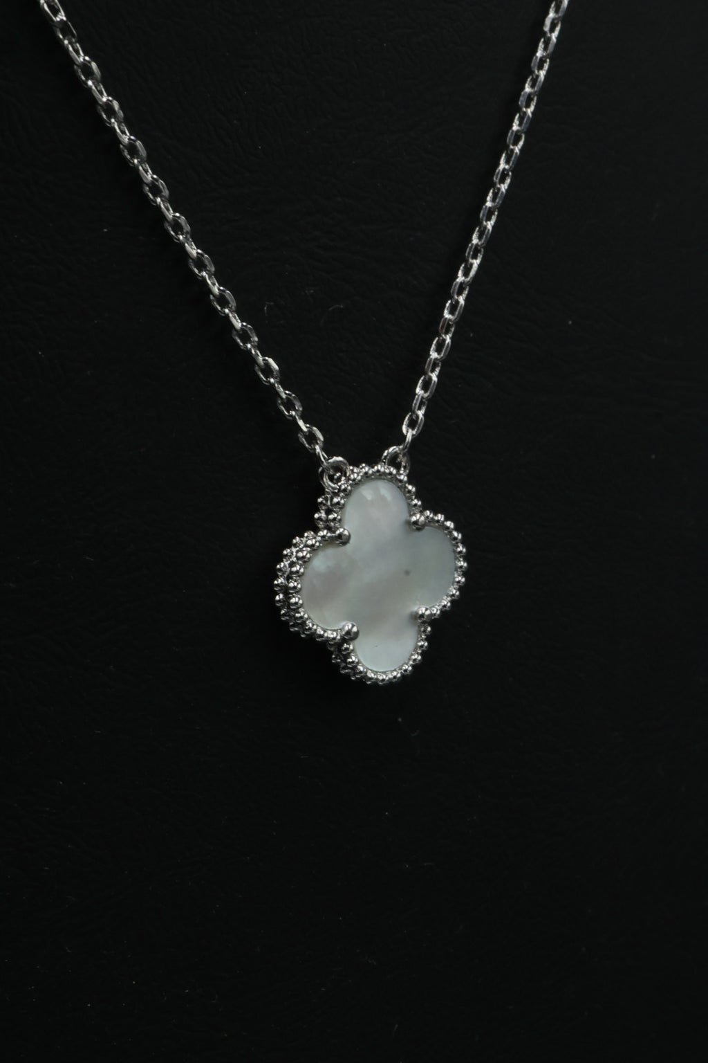 Collar Vintage Alhambra 1:1 Silver Nácar.