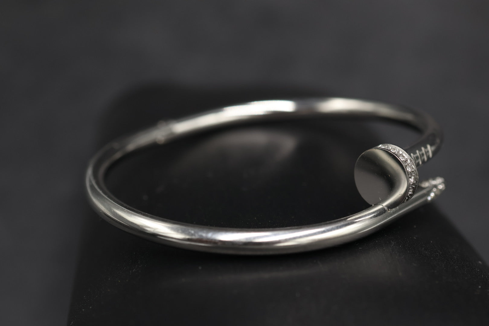 Pulsera Brazalete Clavo Drill - Plateado Zirconias.