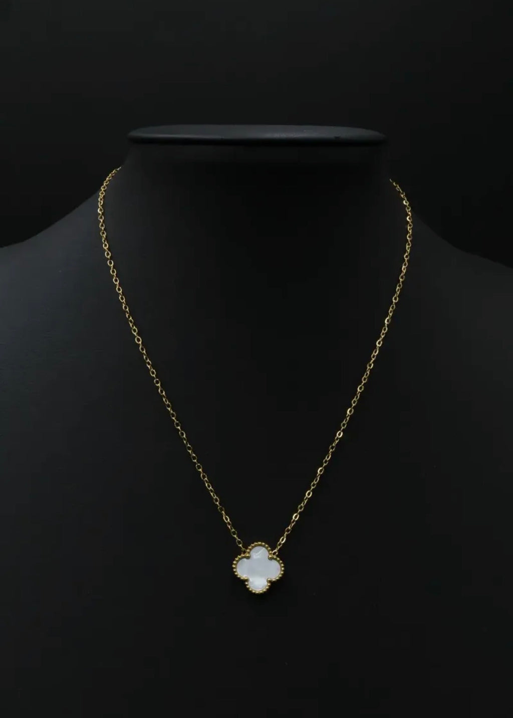 Collar 1 trébol - Dorado / Blanco.