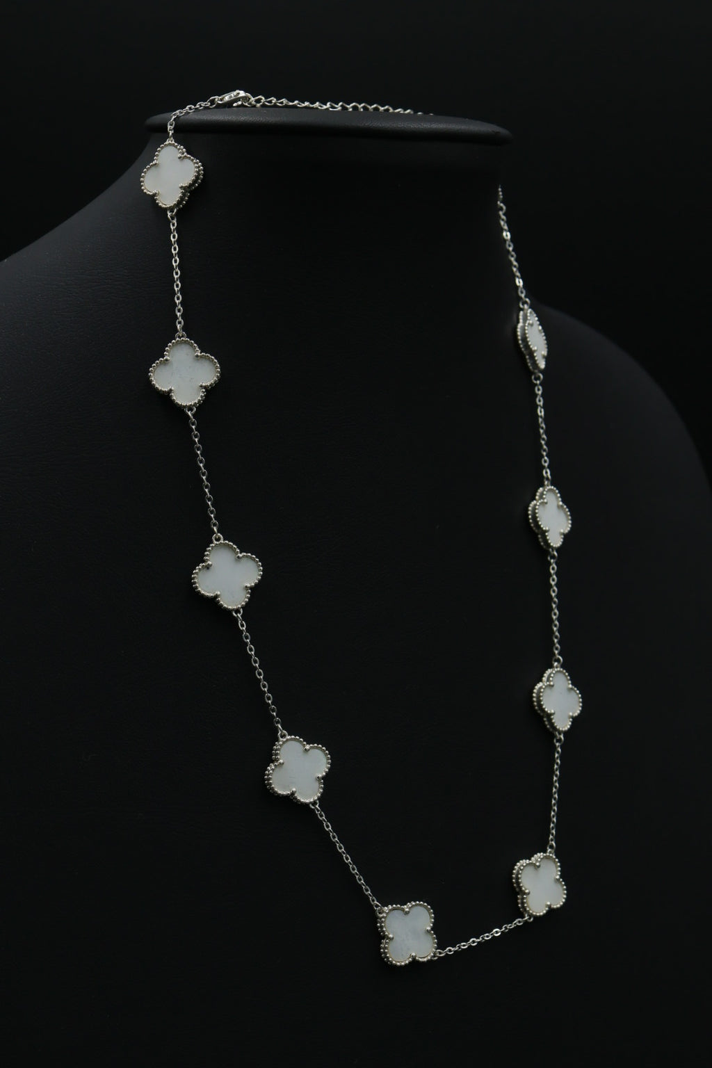 Collar 10 trébol grandes en plata 9.25 S925