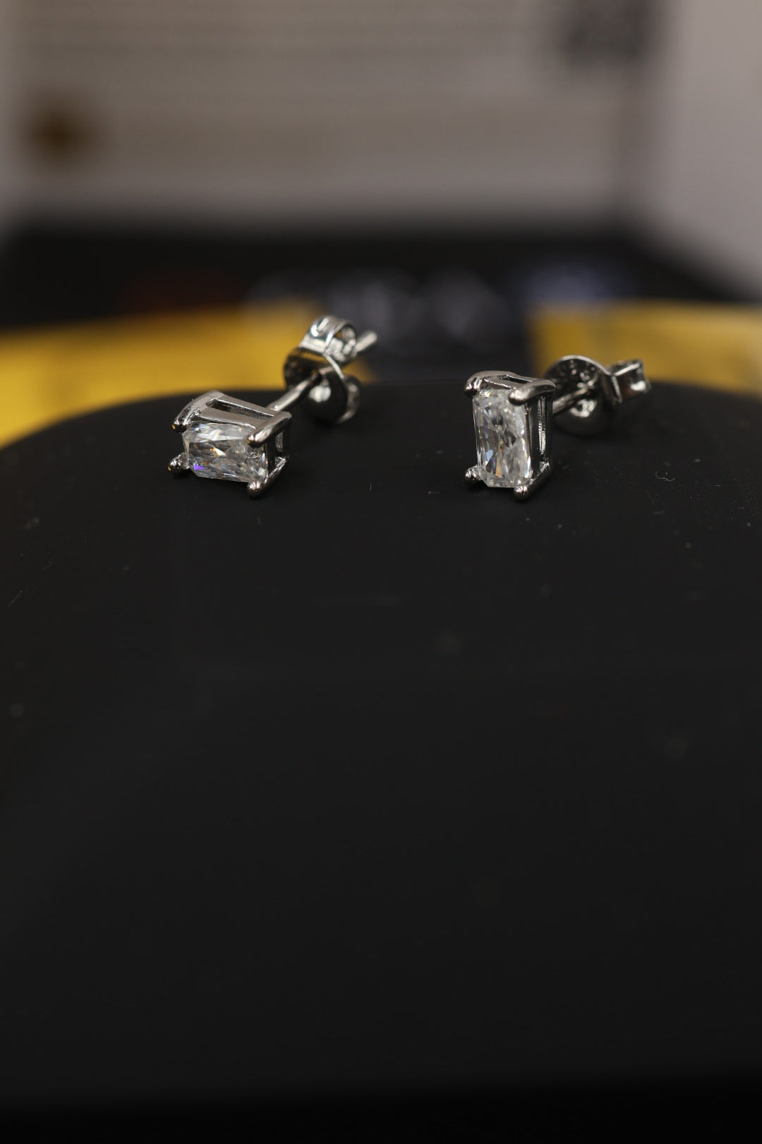 Aretes Rectangulares Plata 925 - Moissanita