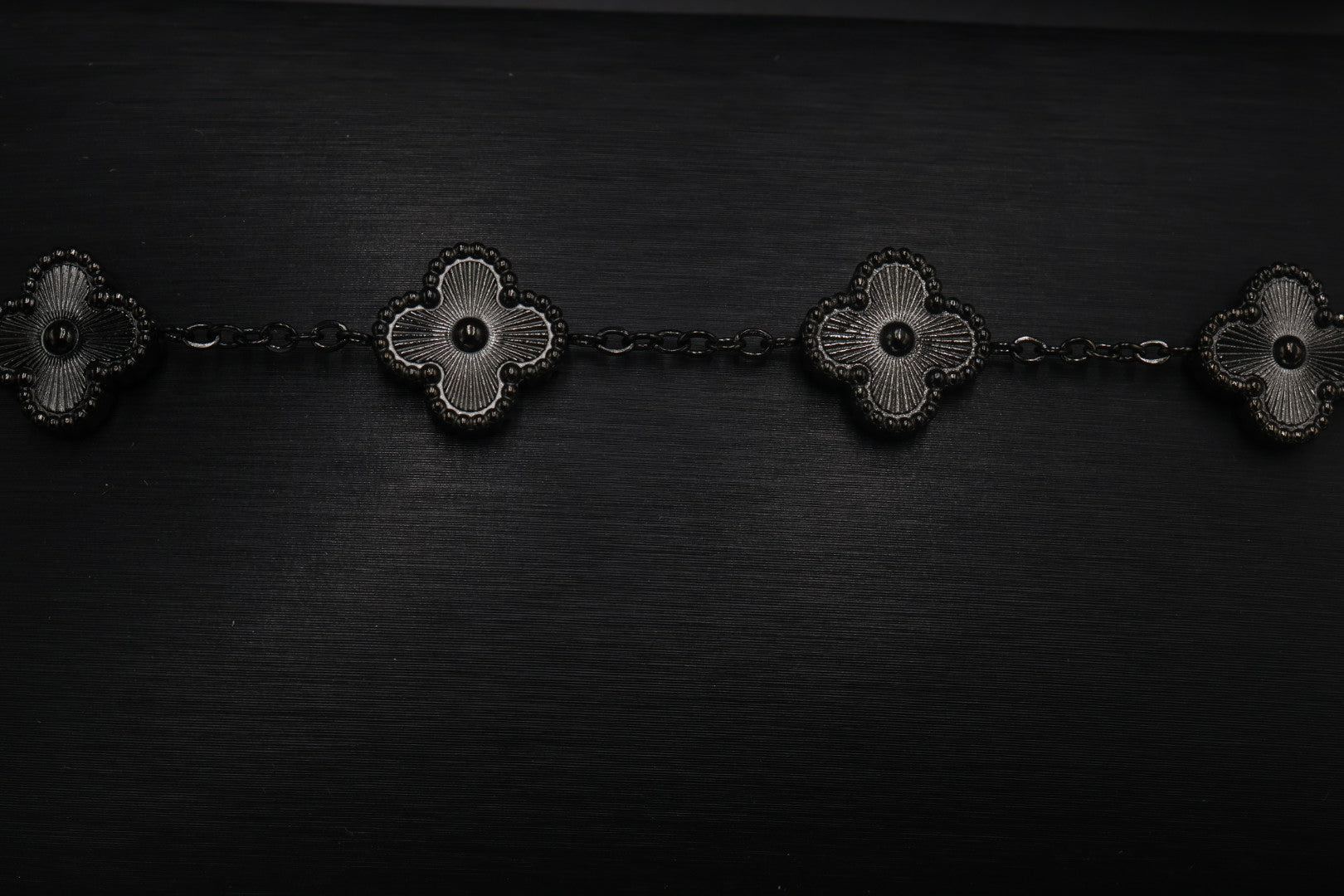 Pulsera Trébol 13 mm Negro - Láser.