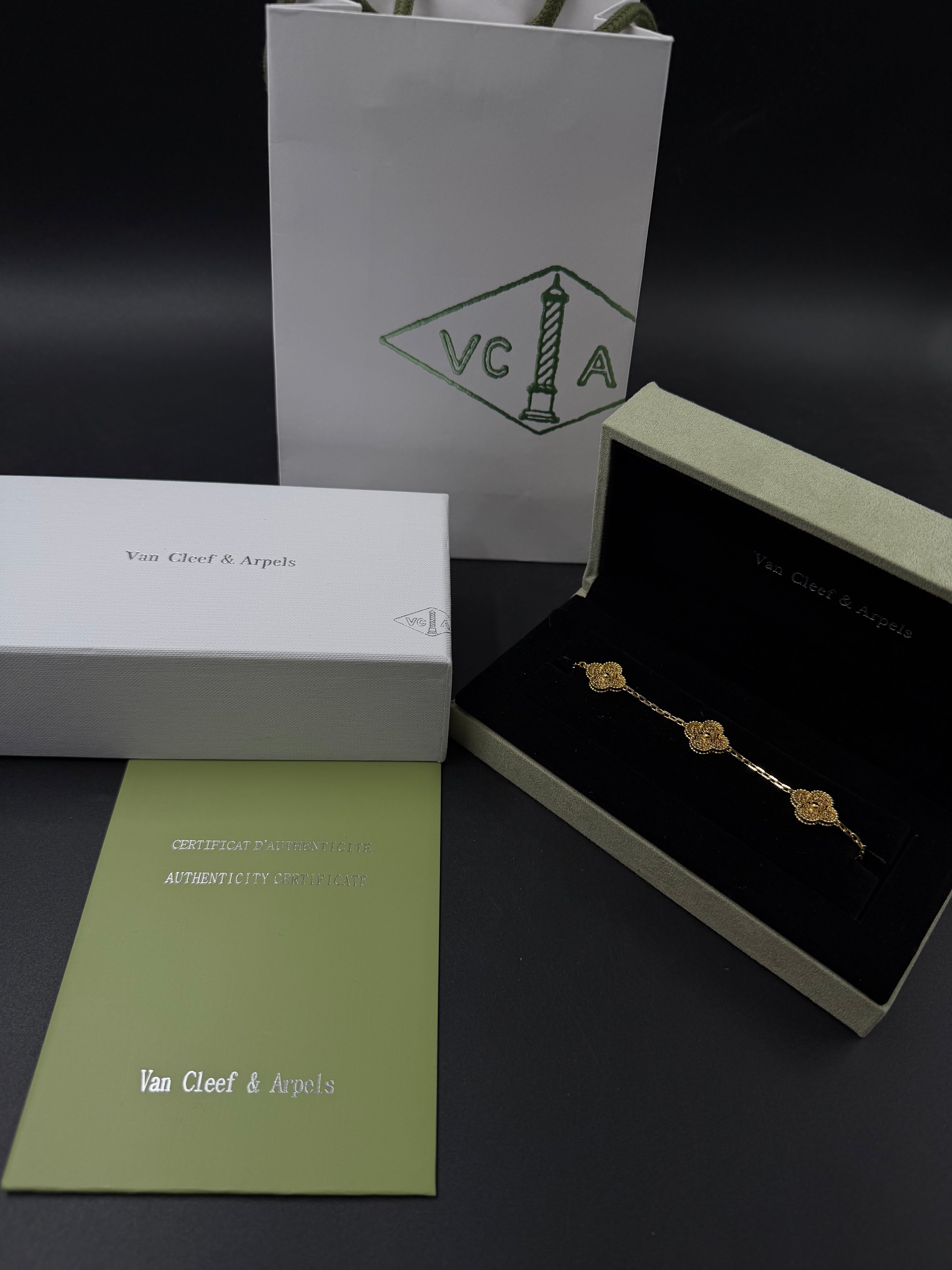 Pulsera VCA Alhambra 1:1 Gold Textura