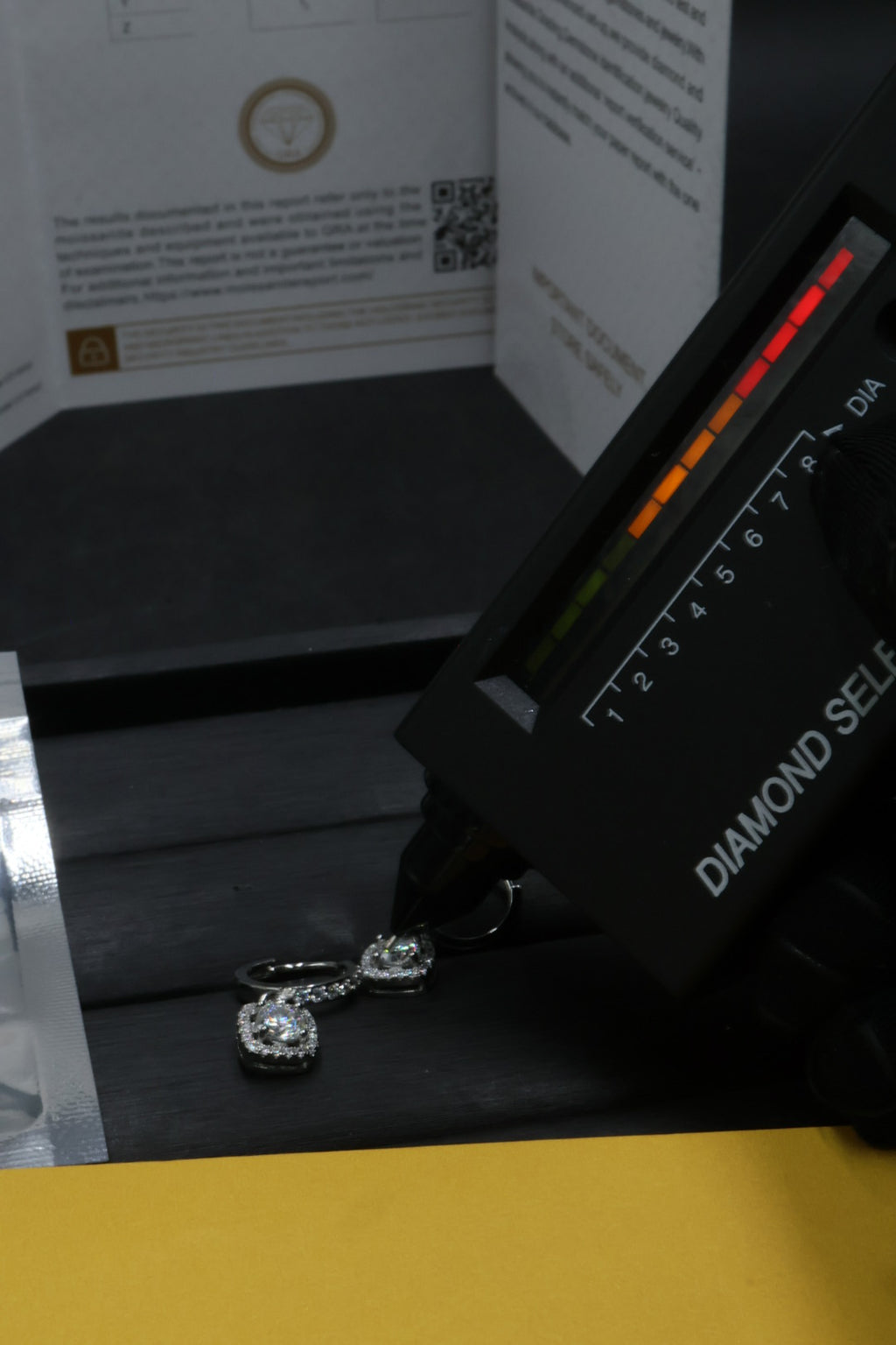 Aretes Colgante Box Plata .925 - Moissanita D 0.5 ct.