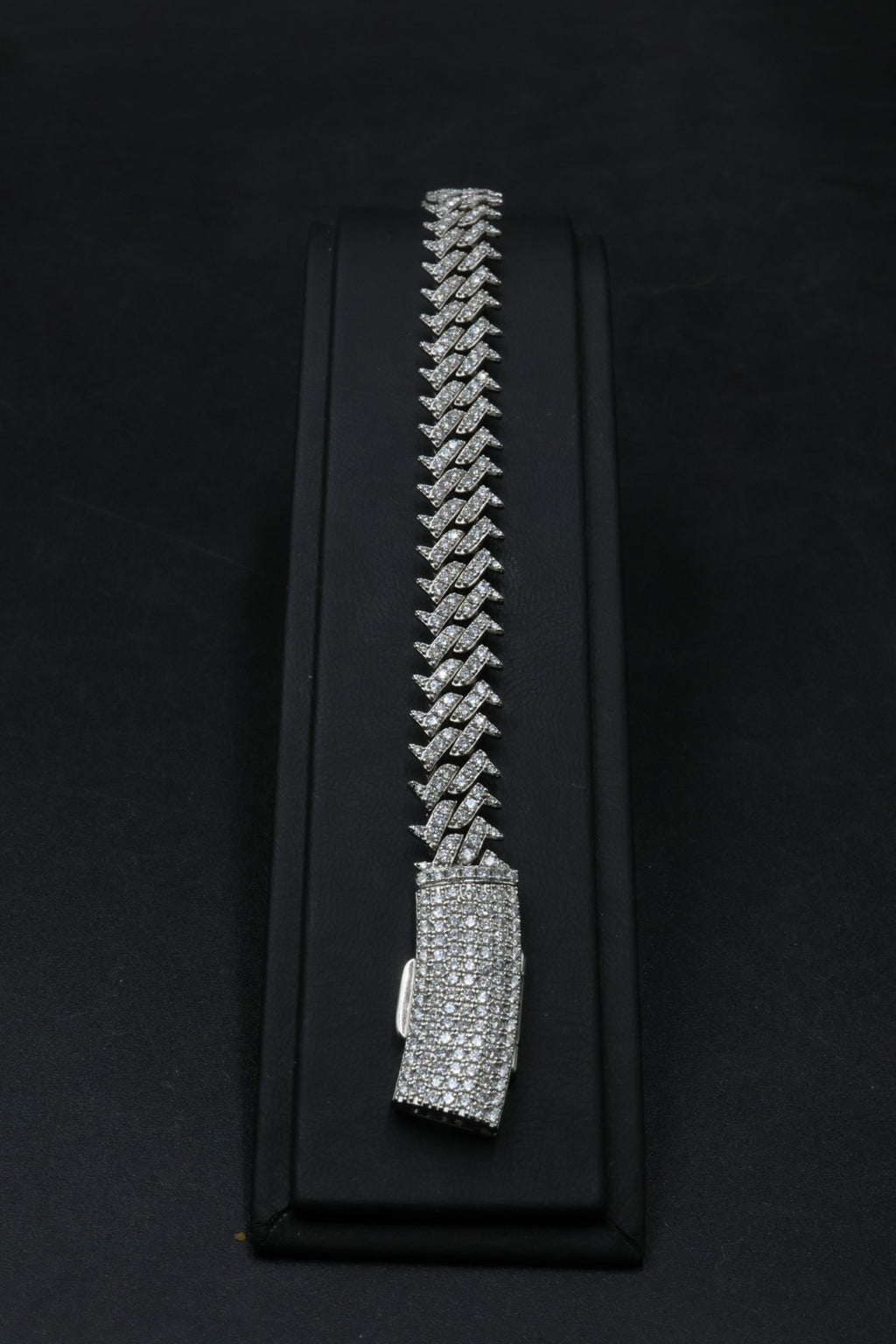 Pulsera Thorns Box - Moissanita