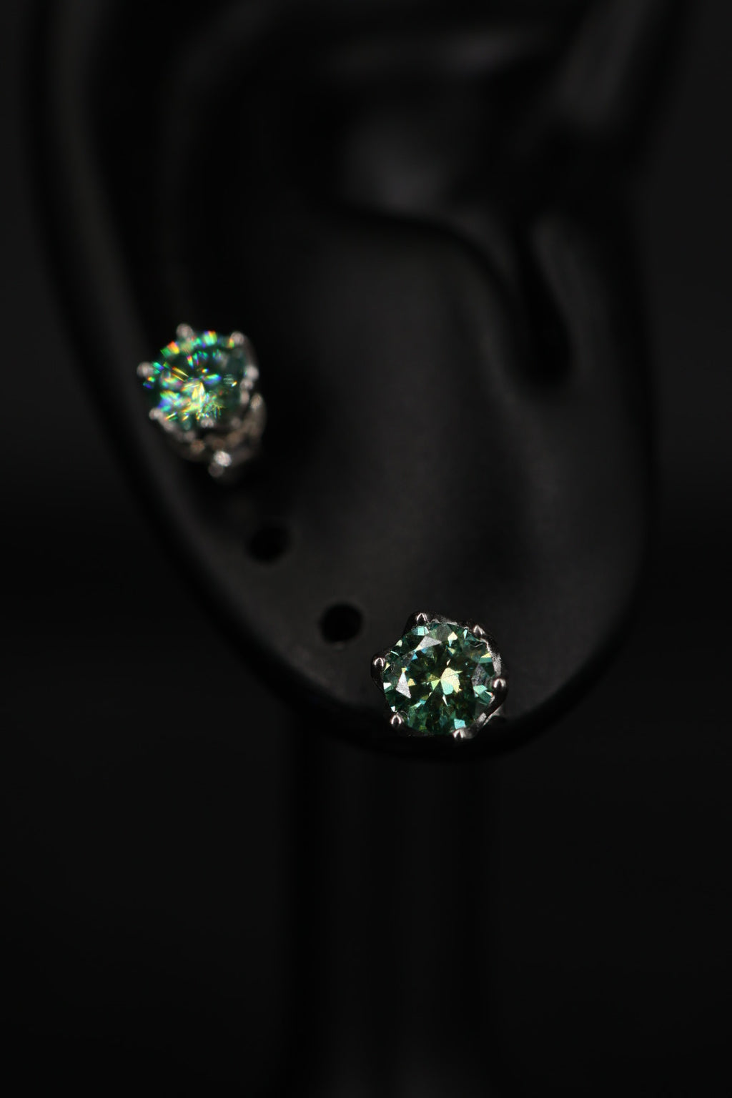 Aretes Plata .925 - Moissanita Green 0.5 ct.