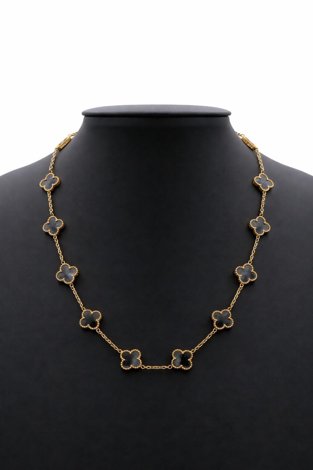 Collar Trébol 13 mm Negro Marmolado. - Dorado.