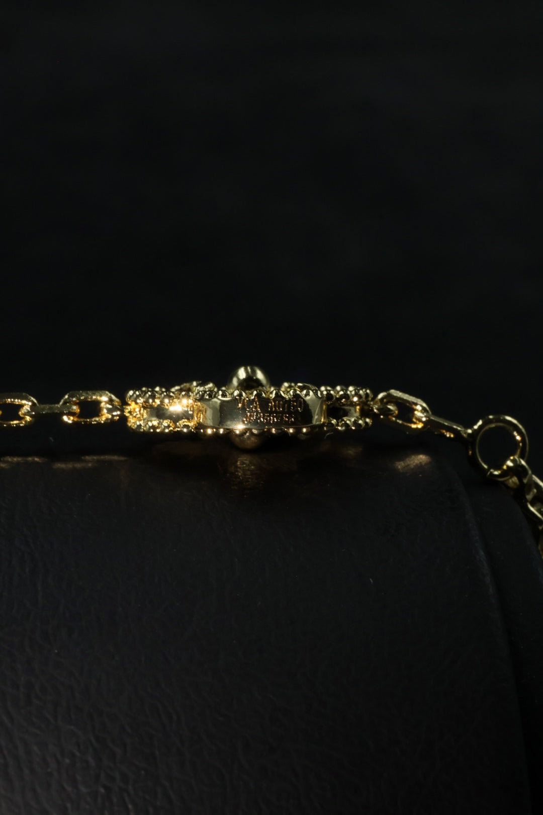 Pulsera VCA Alhambra 1:1 Gold Guilloché - Diamonds