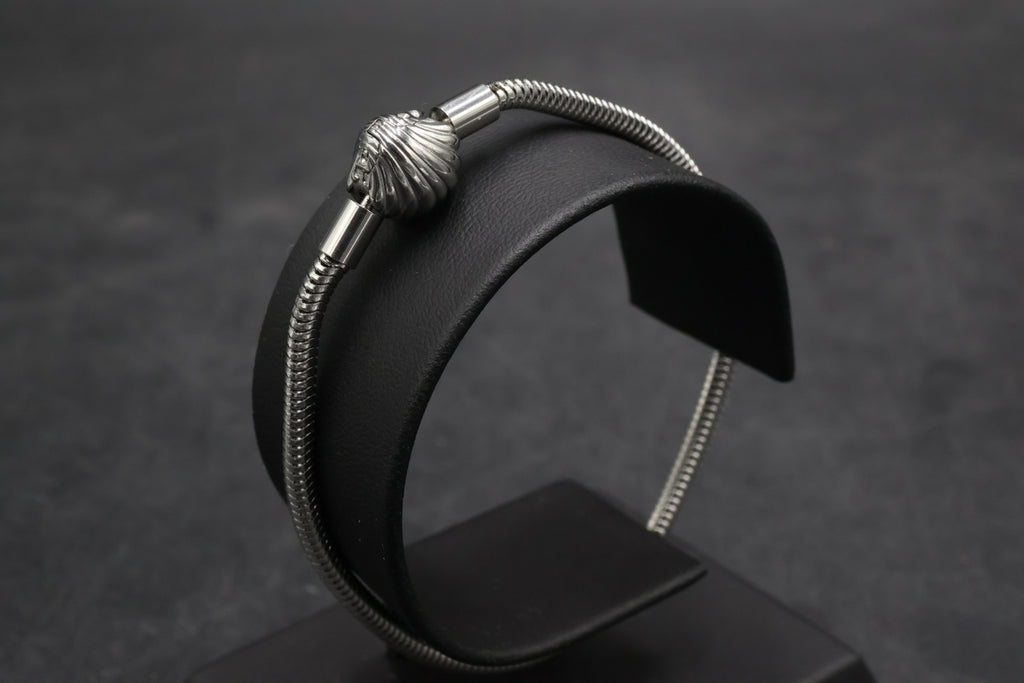 Pulsera tipo Pandora 3.