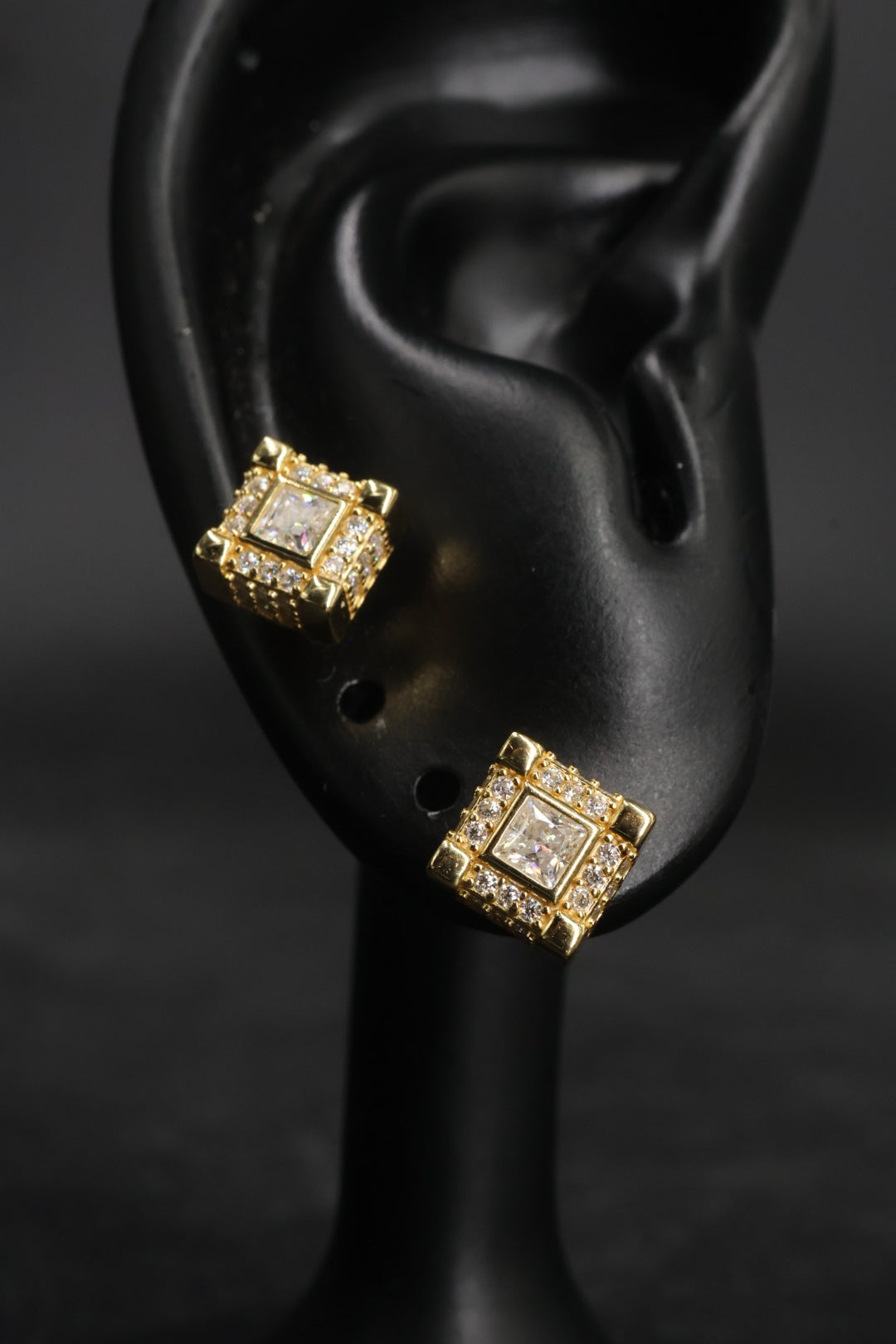 Aretes en Plata 925 Cuadrado Gold - Moissanita.