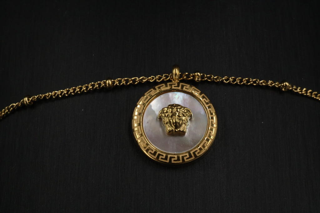 Collar con dije de Medusa - Versace.