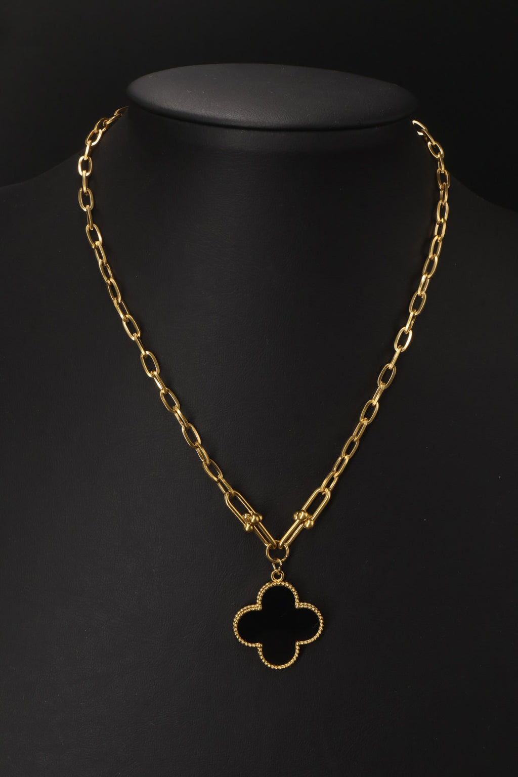 Collar Grande 1 trébol - Dorado / Negro.