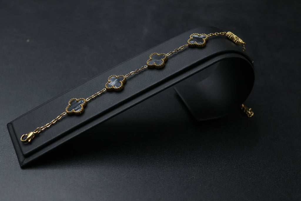 Pulsera Dorada Trébol 13 mm Mármol - Negro.