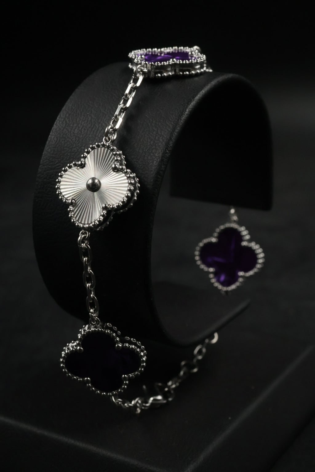 Pulsera Trébol Morado Mármol- Láser Plateado.