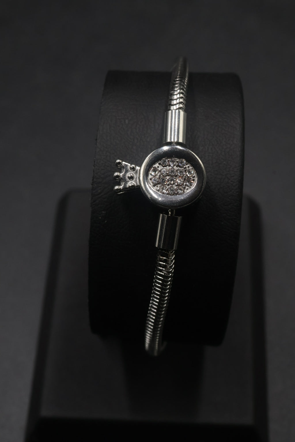 Pulsera tipo Pandora 8.