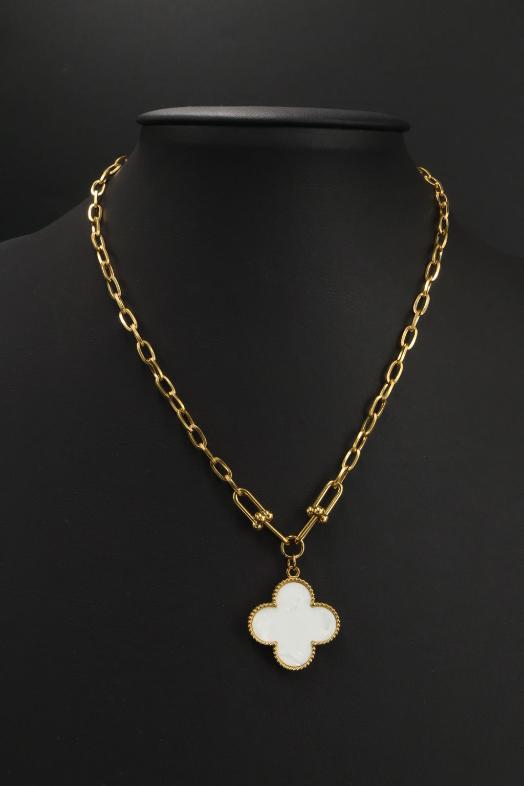 Collar Grande 1 trébol - Dorado / Blanco.