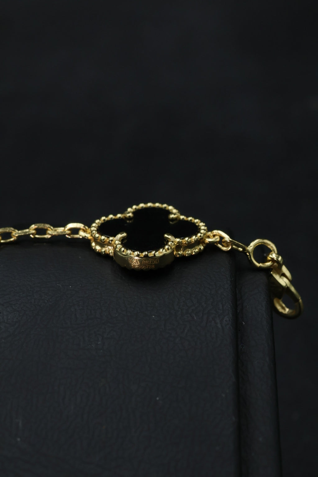 Pulsera VCA Plata .925 1:1 Vintage Alhambra, 5 Onyx / Gold
