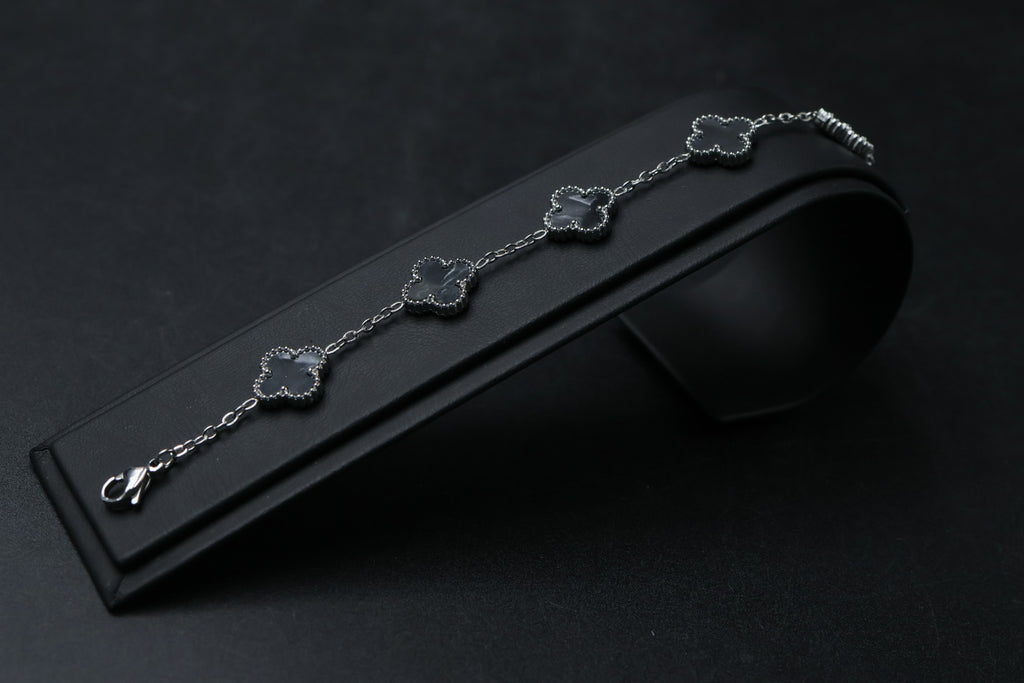 Pulsera Plateada Trébol 13 mm Mármol - Negro.