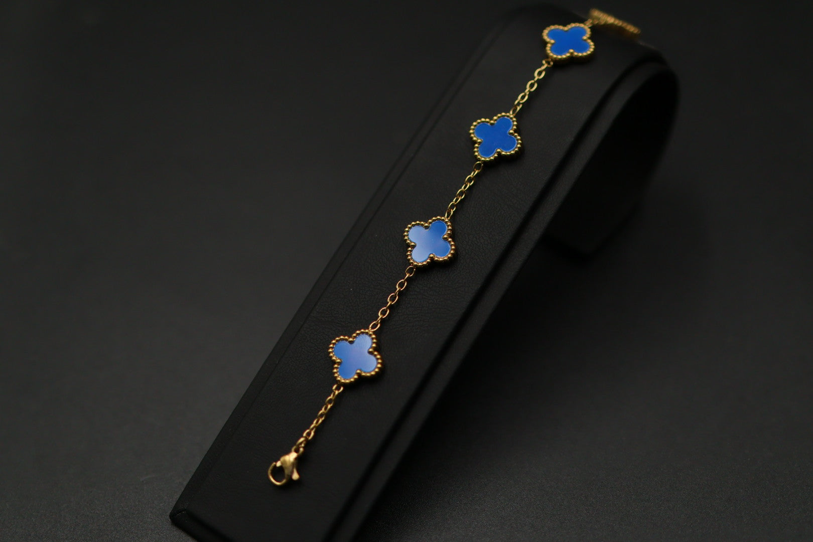Pulsera Trébol 13 mm Liso Dorado - Azul.