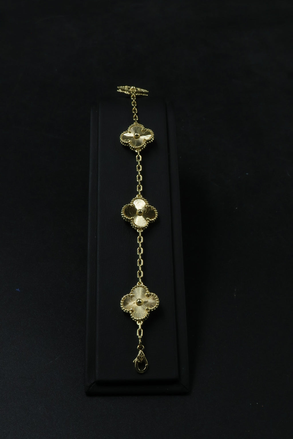 Pulsera VCA Alhambra 1:1 Gold Guilloché