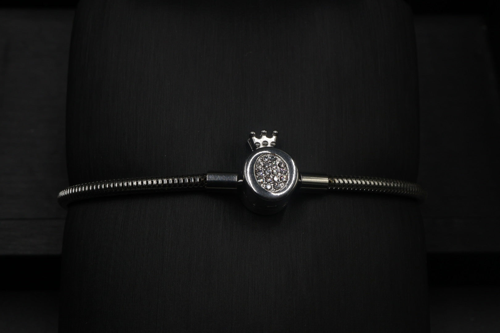 Pulsera tipo Pandora 8.