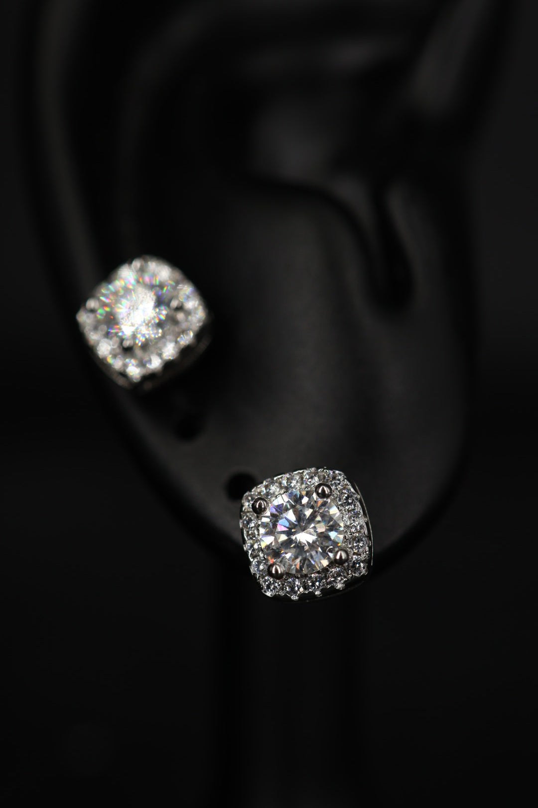 Aretes Box Plata .925 - Moissanita D 0.5 ct.