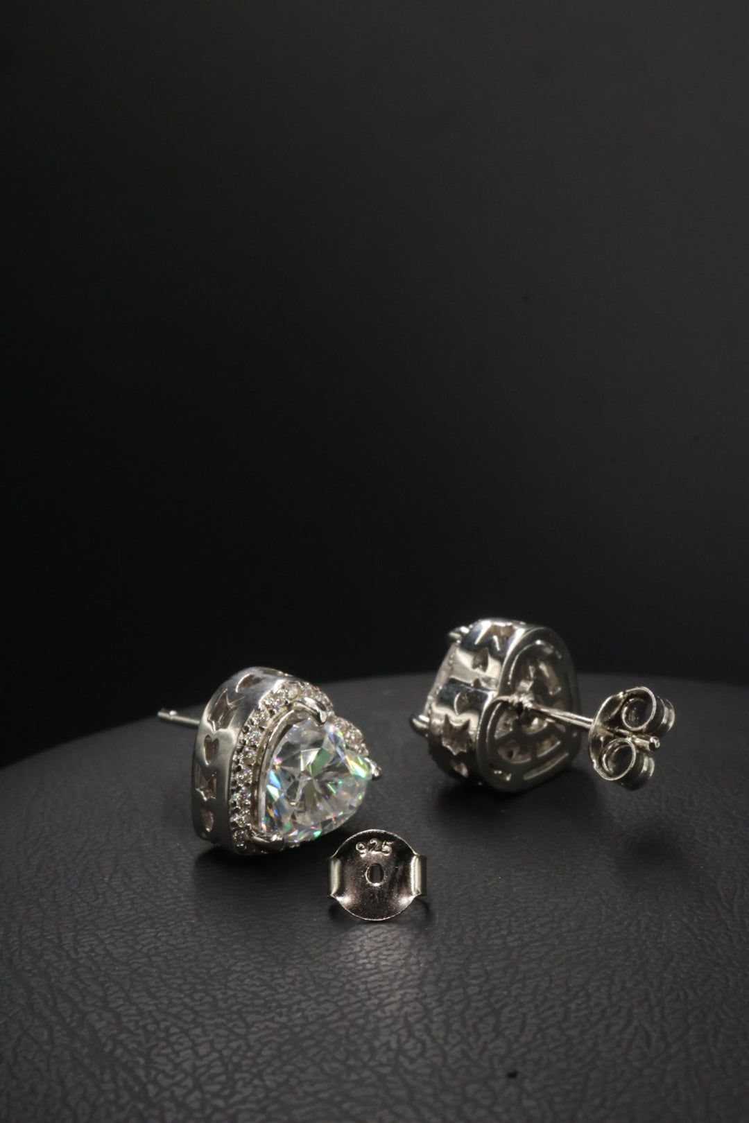 Aretes en Plata 925 Corazón Silver - Moissanita.