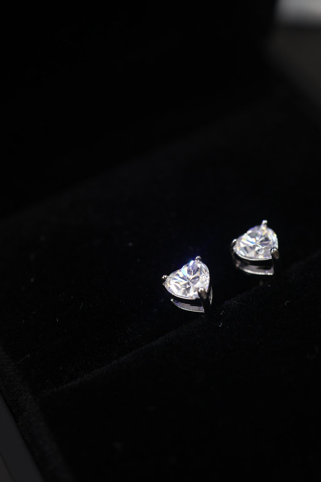 Aretes de Corazón Plata 925 - Moissanita
