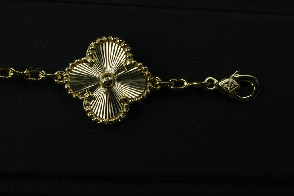 Pulsera VCA Alhambra 1:1 Gold Guilloché