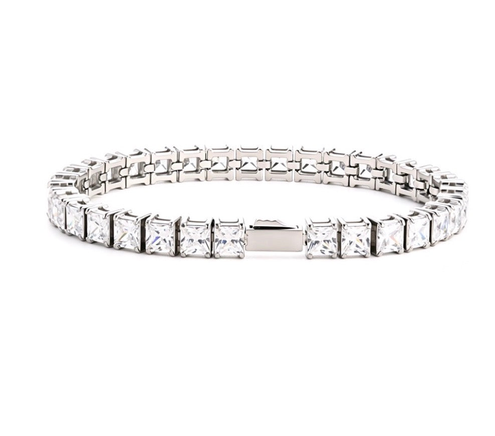 Pulsera Tenis con Zirconias Plateadas 4 mm