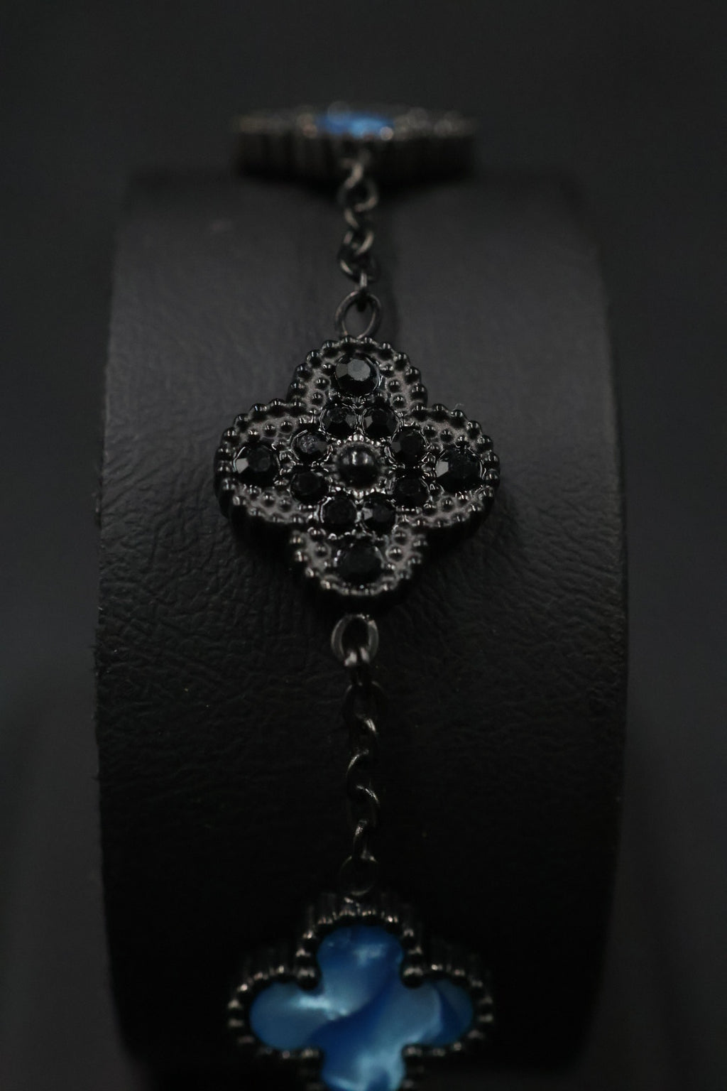 Pulsera Trébol Azul Rey Mármol- Zirconias Negras.