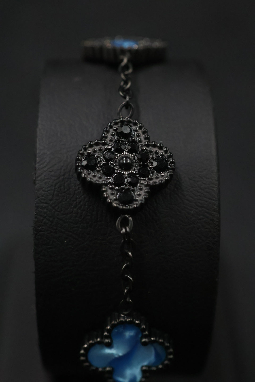 Pulsera Trébol Azul Rey Mármol- Zirconias Negras.