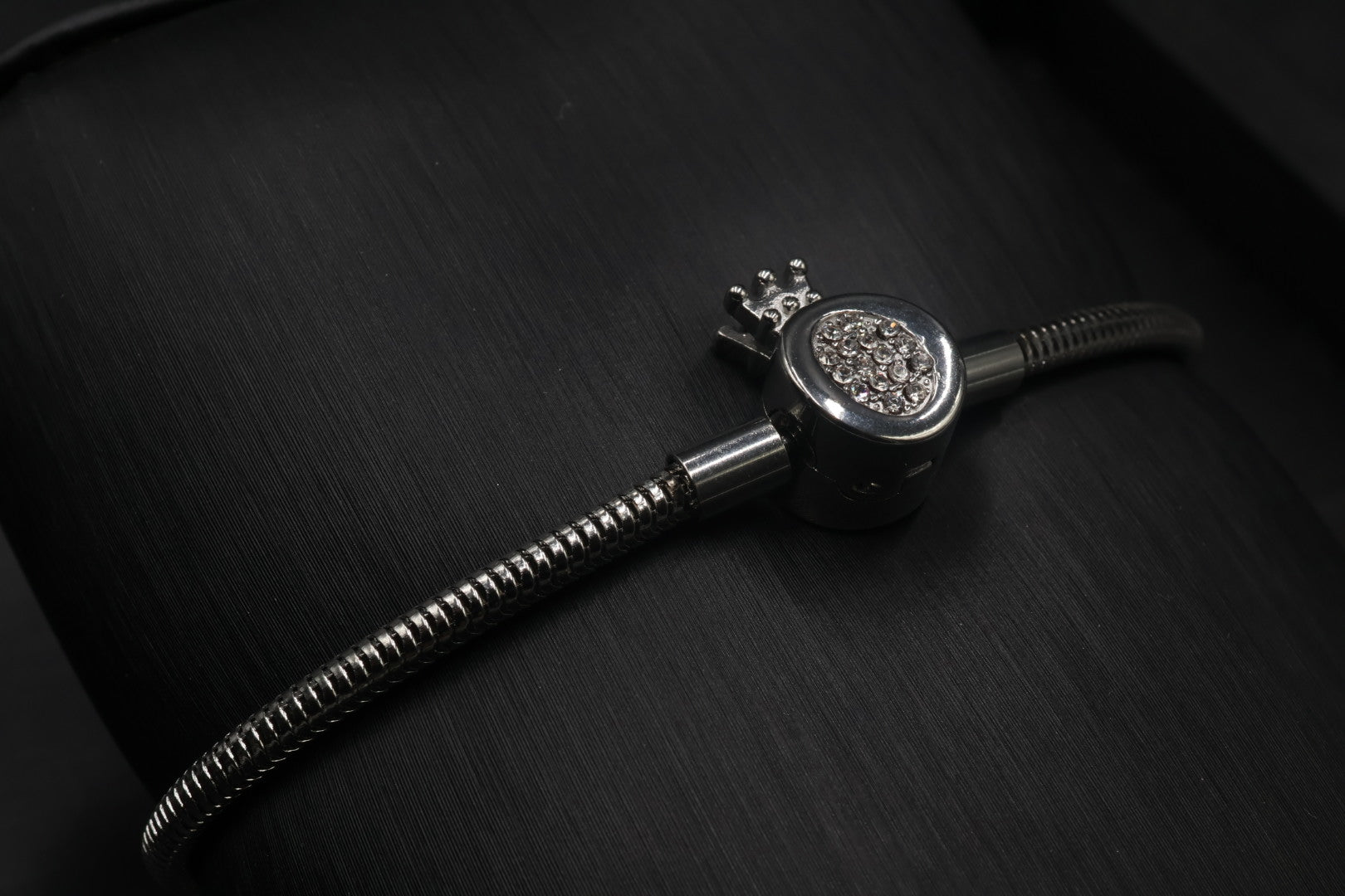 Pulsera tipo Pandora 8.