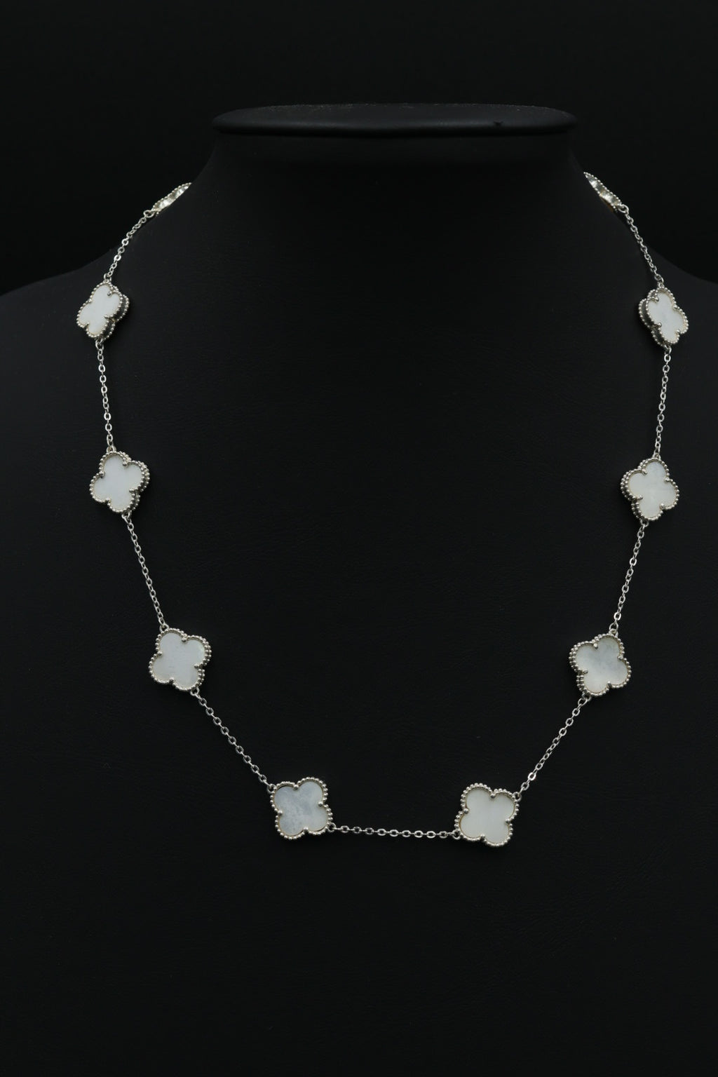 Collar 10 trébol grandes en plata 9.25 S925