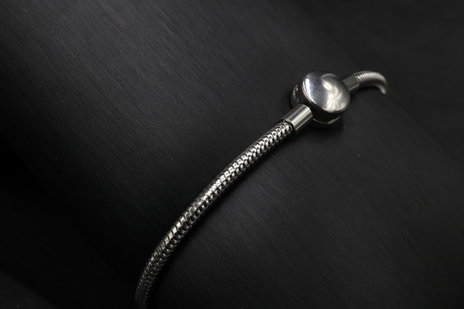 Pulsera tipo Pandora 5.