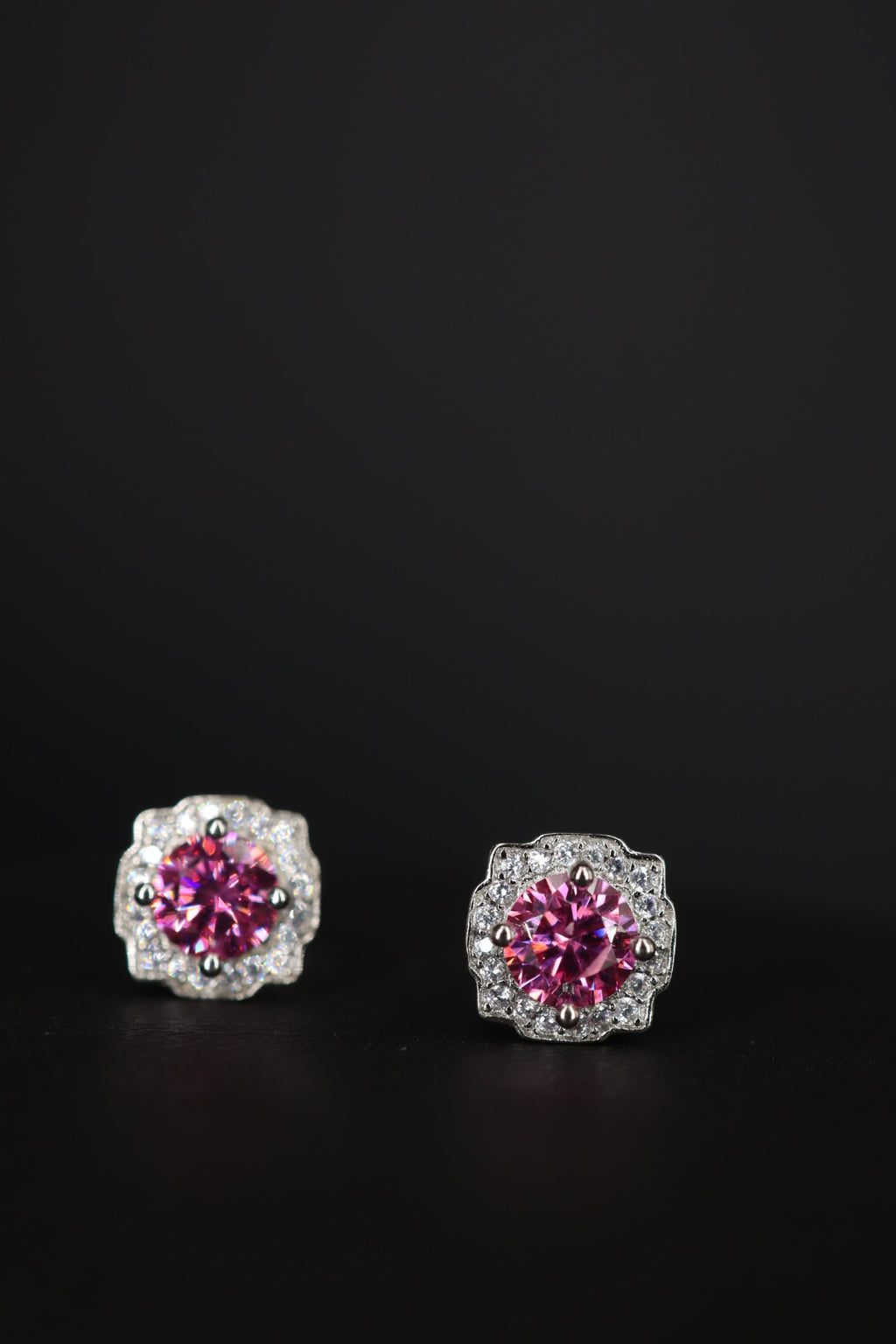 Aretes Hexagonal Plata .925 - Moissanita Pink 0.5 ct.