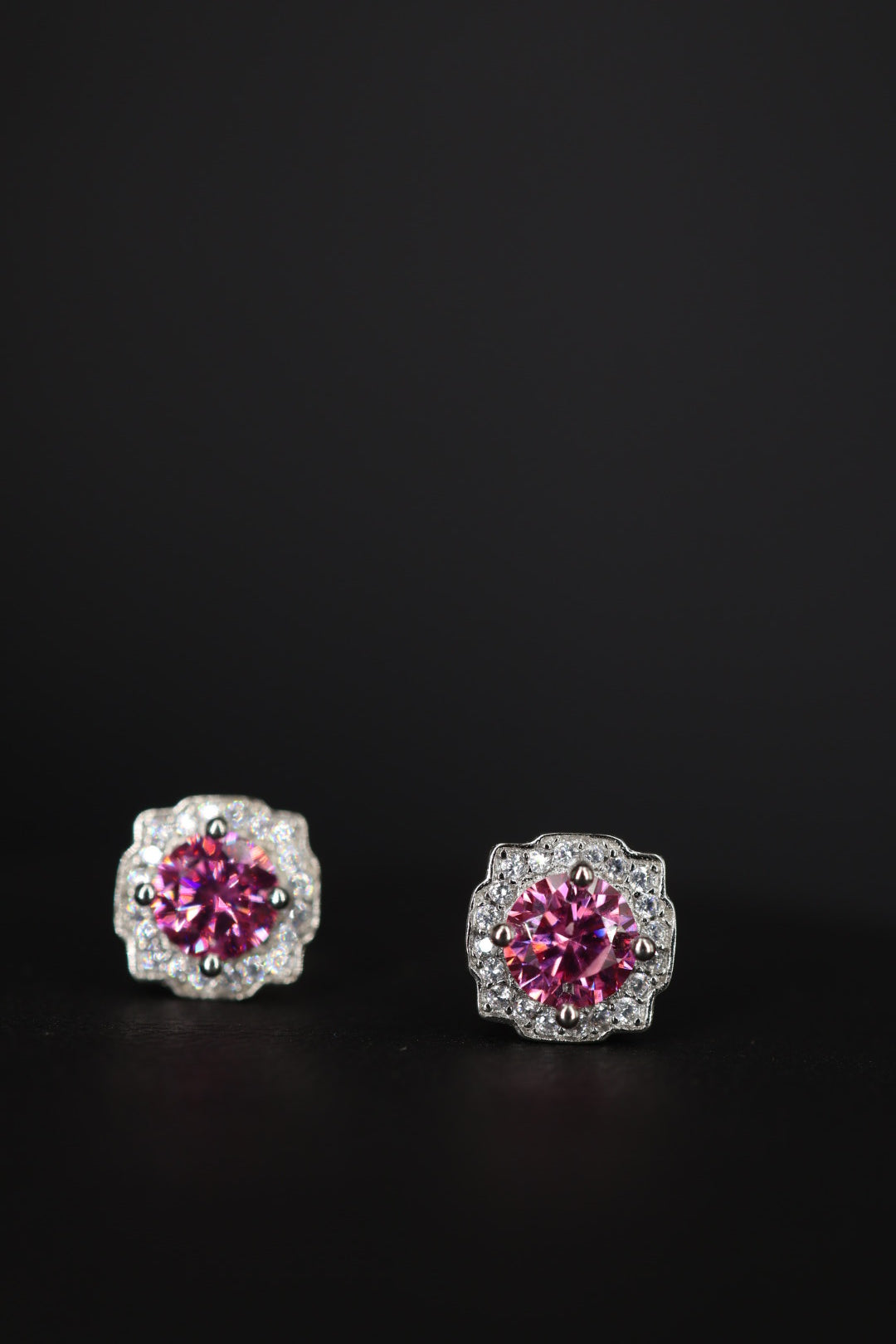 Aretes Hexagonal Plata .925 - Moissanita Pink 0.5 ct.