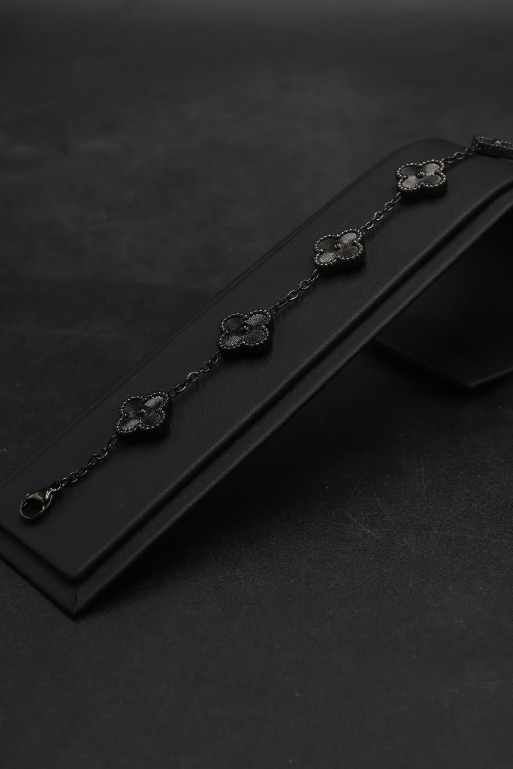 Pulsera Trébol 13 mm Negro - Láser.