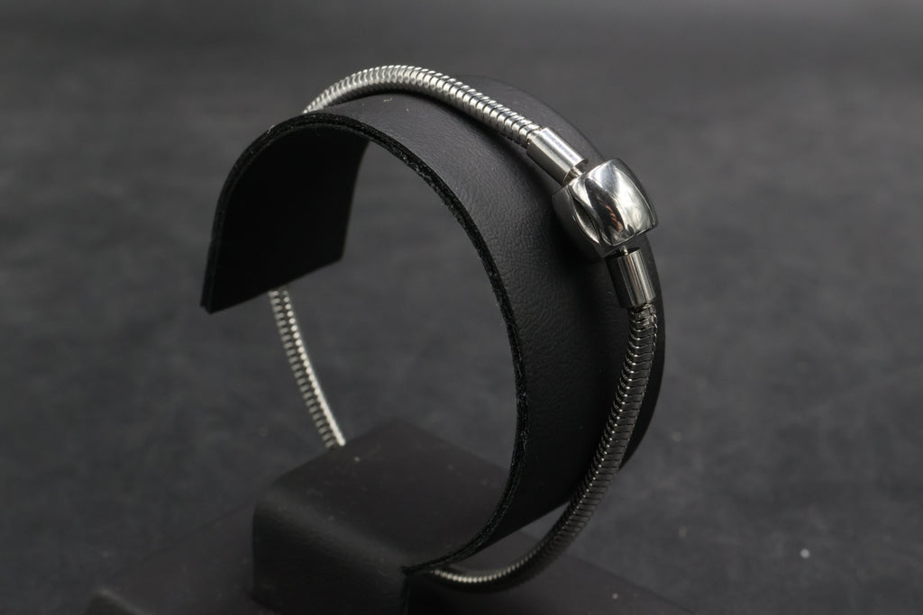 Pulsera tipo Pandora 1.