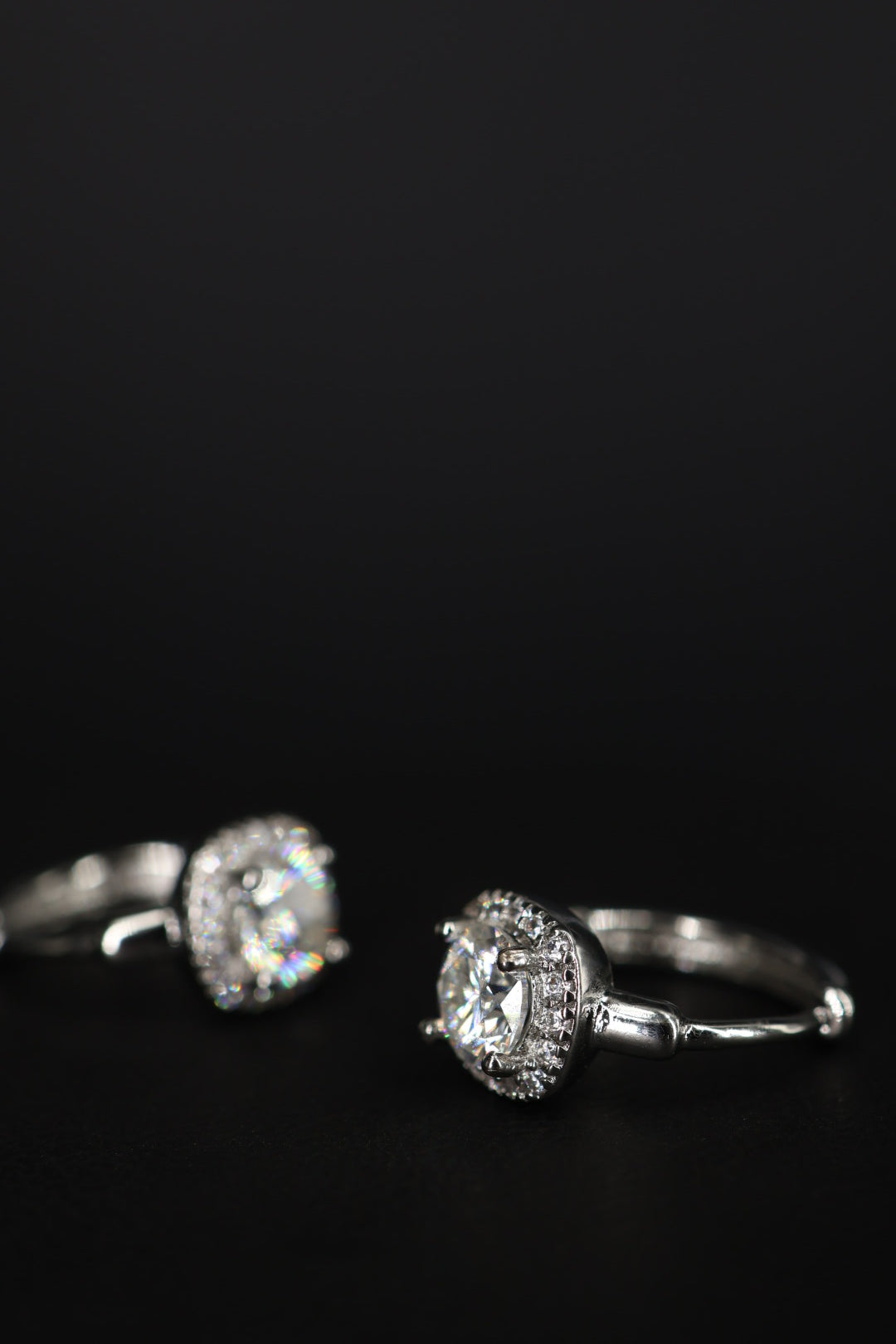 Aretes Around Box Plata .925 - Moissanita D 0.5 ct.