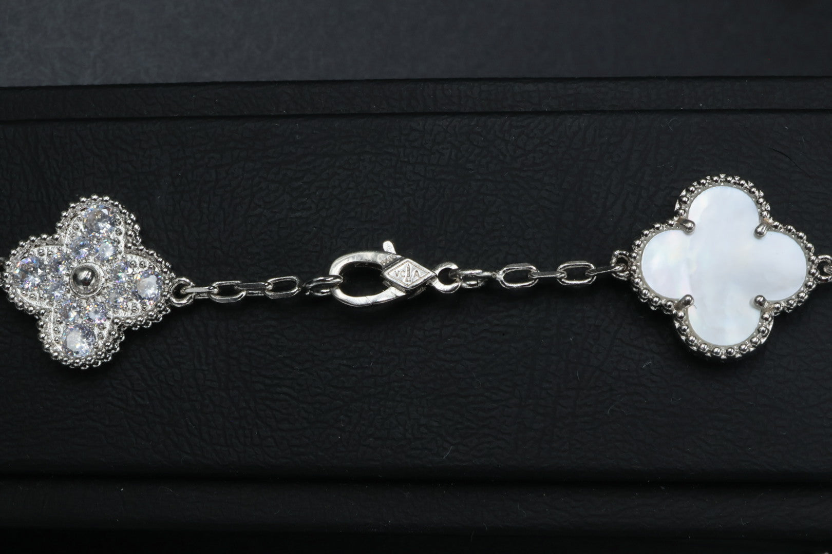 Collar VCA Alhambra 10 Motivos - Silver Nácar Diamonds.
