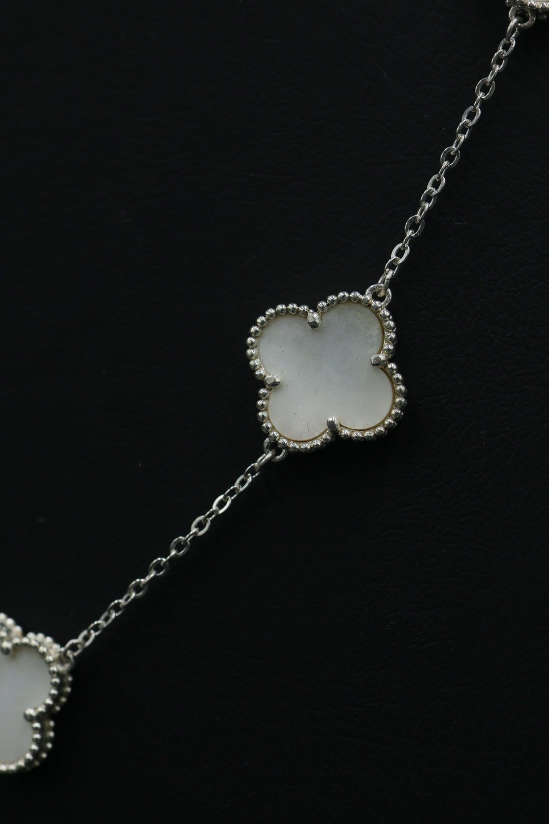 Collar 10 trébol grandes en plata 9.25 S925