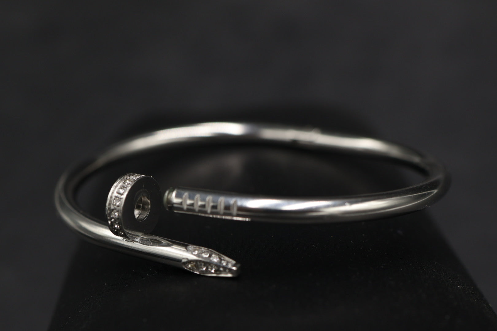Pulsera Brazalete Clavo Drill - Plateado Zirconias.
