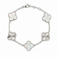 Pulsera Trébol Blanco Tornasol - Láser Plateado.